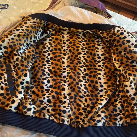 Used purple ski jacket - Picture 2 of 6